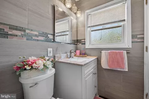 Bath - 9414 Wyatt Dr, Lanham, MD 20706 photo 1 of 3