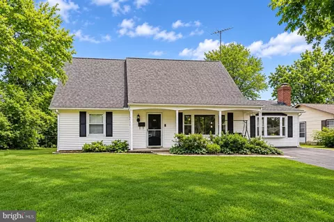 2615 Kennison Ln, Bowie, MD 20715