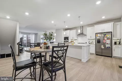 Entry Way - 109 Green Branch Rd, Laurel, MD 20708 photo 4 of 12