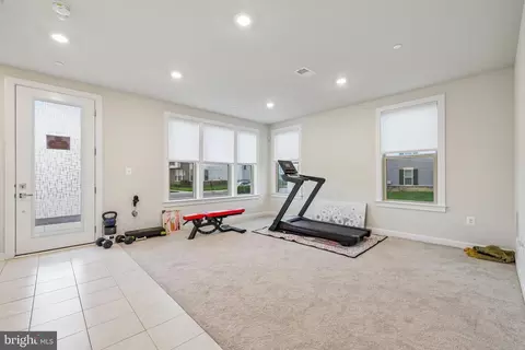 Entry Way - 109 Green Branch Rd, Laurel, MD 20708 photo 11 of 12
