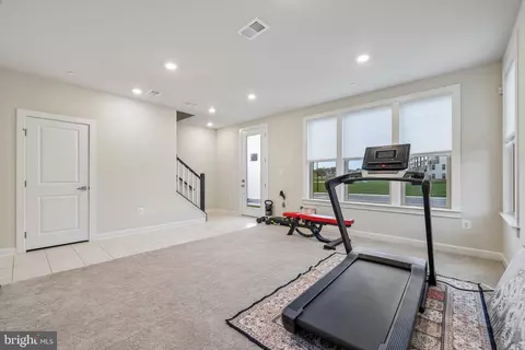Entry Way - 109 Green Branch Rd, Laurel, MD 20708 photo 7 of 12