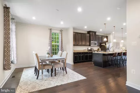 Entry Way - 8015 Spring Arbor Dr, Laurel, MD 20707 photo 7 of 7