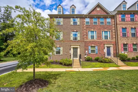 Exterior - 8015 Spring Arbor Dr, Laurel, MD 20707 photo 4 of 5