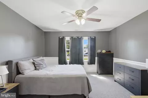 Bedroom - 15746 Pointer Ridge Dr, Bowie, MD 20716 photo 1 of 10