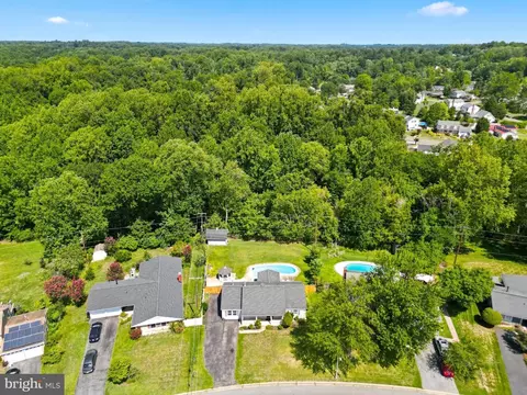 View/Area - 15746 Pointer Ridge Dr, Bowie, MD 20716 photo 2 of 6