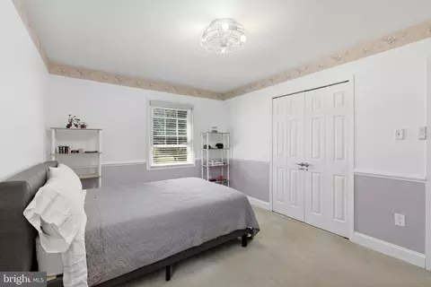 Bedroom - 15746 Pointer Ridge Dr, Bowie, MD 20716 photo 4 of 10