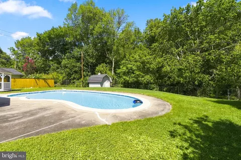 Exterior - 15746 Pointer Ridge Dr, Bowie, MD 20716 photo 8 of 8