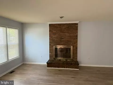 Living - 11400 Waesche Dr, Bowie, MD 20721 photo 2 of 3