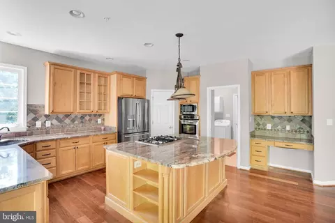 Kitchen - 15611 Straughn Dr, Laurel, MD 20707 photo 2 of 4