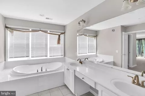 Bath - 15611 Straughn Dr, Laurel, MD 20707 photo 4 of 6