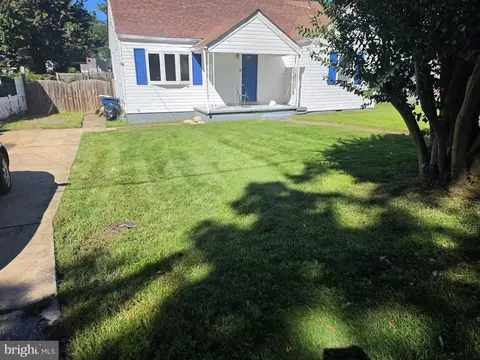 103 Mohican Dr, Oxon Hill, MD 20745