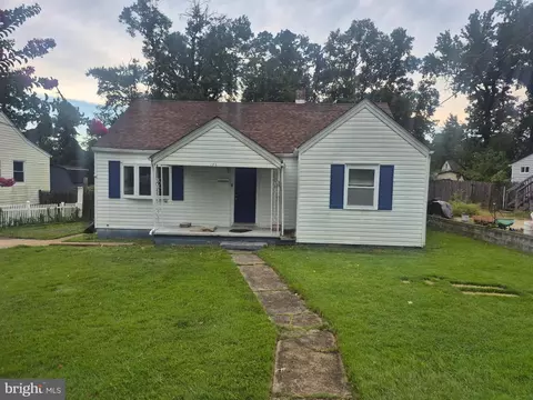103 Mohican Dr, Oxon Hill, MD 20745