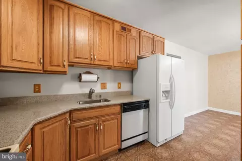 Kitchen - 934 West St, Laurel, MD 20707 photo 2 of 3