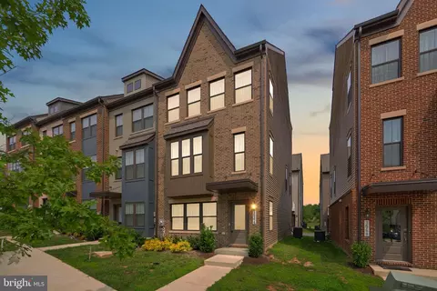 3564 Stella Blue Dr, Hyattsville, MD 20782