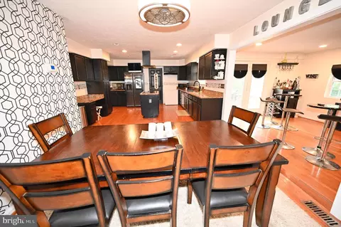 Dining - 5800 Bost, Clinton, MD 20735 photo 1 of 3