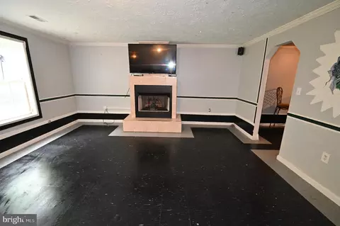 Living - 5800 Bost, Clinton, MD 20735 photo 4 of 4