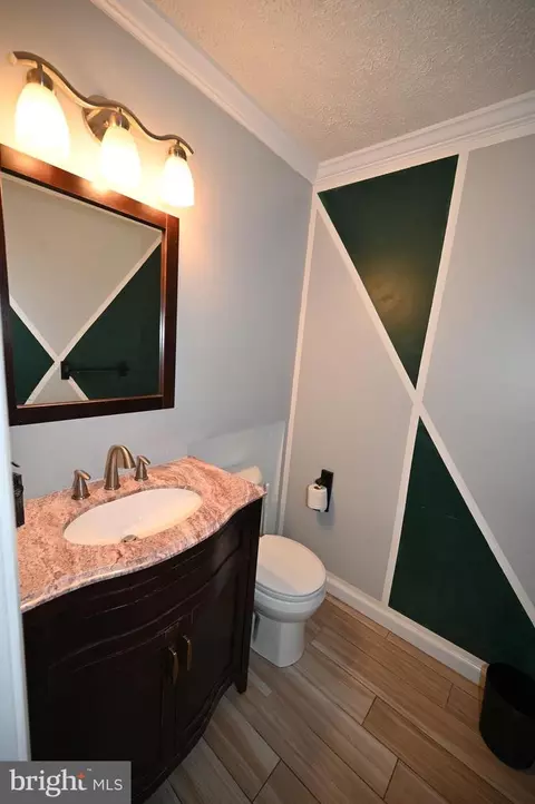 Bath - 5800 Bost, Clinton, MD 20735 photo 5 of 5