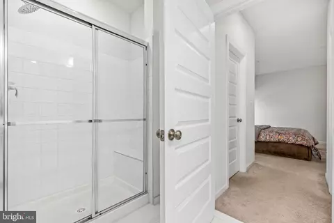Entry Way - 5812 E Williamson Ct, Brandywine, MD 20613 photo 9 of 13