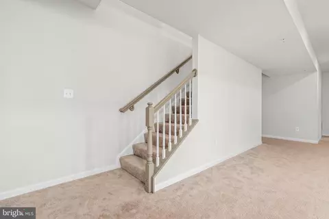 Entry Way - 5812 E Williamson Ct, Brandywine, MD 20613 photo 10 of 13