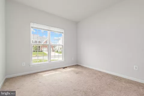 Bedroom - 5812 E Williamson Ct, Brandywine, MD 20613 photo 4 of 6