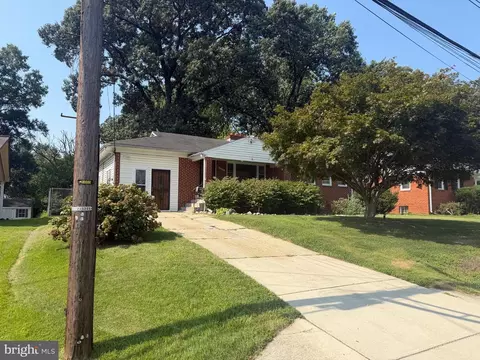 9309 Tuckerman St, Lanham, MD 20706