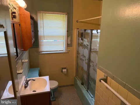 Bath - 9309 Tuckerman St, Lanham, MD 20706 photo 1 of 2