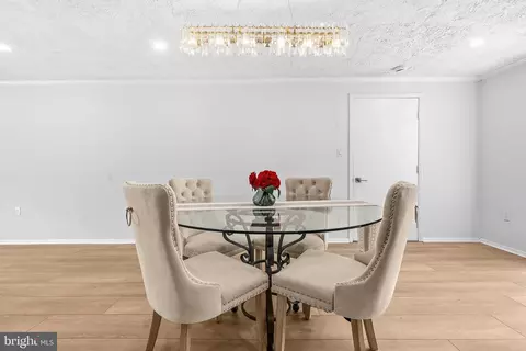 Dining - 8618 Lantern Ln, Clinton, MD 20735 photo 3 of 3