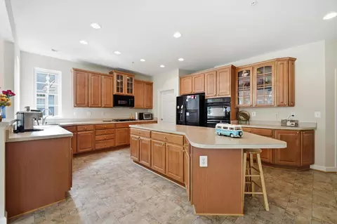 Kitchen - 10009 Nicol Ct E, Bowie, MD 20721 photo 2 of 5