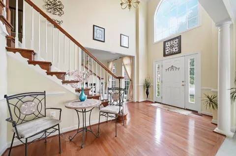 Entry Way - 10009 Nicol Ct E, Bowie, MD 20721 photo 2 of 5