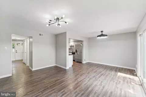 Living - 9939 Boise Rd, Laurel, MD 20708 photo 2 of 6