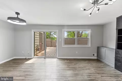 Living - 9939 Boise Rd, Laurel, MD 20708 photo 5 of 6