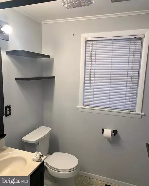 Bath - 8301 Heatherwick Dr, Brandywine, MD 20613 photo 2 of 7