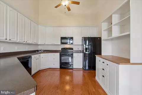 Kitchen - 603 7th St #402, Laurel, MD 20707 photo 2 of 4