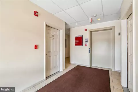 Entry Way - 603 7th St #402, Laurel, MD 20707 photo 2 of 6