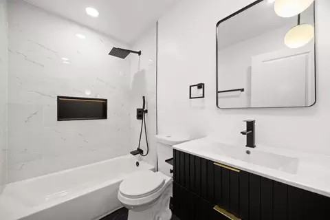 Bath - 13203 Clarington Ct, Laurel, MD 20708 photo 1 of 2