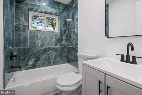 Bath - 835 4th St, Laurel, MD 20707 photo 4 of 4
