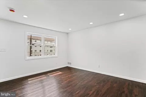 Living - 835 4th St, Laurel, MD 20707 photo 2 of 3