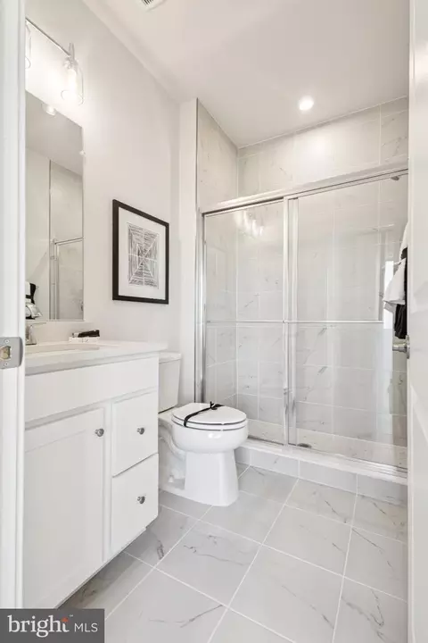Bath - 14311 Bronte St, Laurel, MD 20707 photo 6 of 7