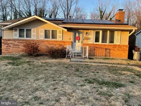 7906 Dellwood Ave, Lanham, MD 20706