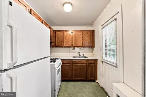 Kitchen - 306 12 Montgomery St, Laurel, MD 20707 photo 1 of 2