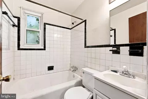 Bath - 306 12 Montgomery St, Laurel, MD 20707 photo 1 of 1