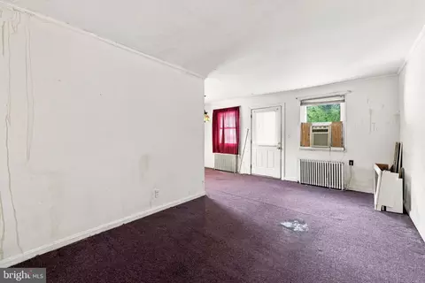 Living - 306 12 Montgomery St, Laurel, MD 20707 photo 3 of 3