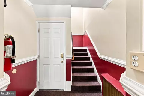 Entry Way - 306 12 Montgomery St, Laurel, MD 20707 photo 4 of 8