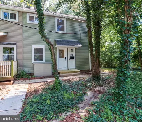 14 Laurel Hill Rd #L, Greenbelt, MD 20770