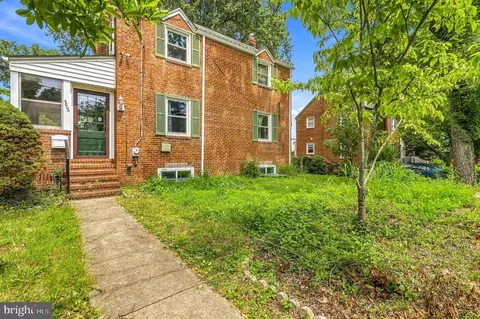 4806 Cherokee St, College Park, MD 20740
