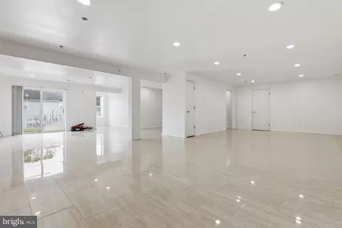Living - 10105 Elgin Cir, Bowie, MD 20721 photo 10 of 10