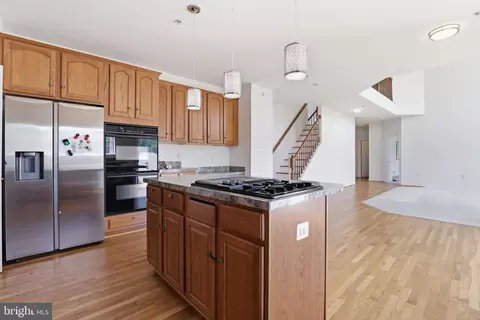 Kitchen - 10105 Elgin Cir, Bowie, MD 20721 photo 4 of 7