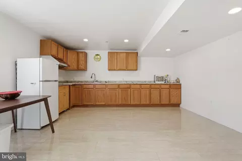 Kitchen - 10105 Elgin Cir, Bowie, MD 20721 photo 5 of 7