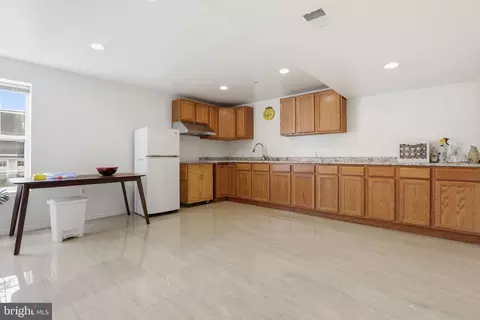 Kitchen - 10105 Elgin Cir, Bowie, MD 20721 photo 6 of 7
