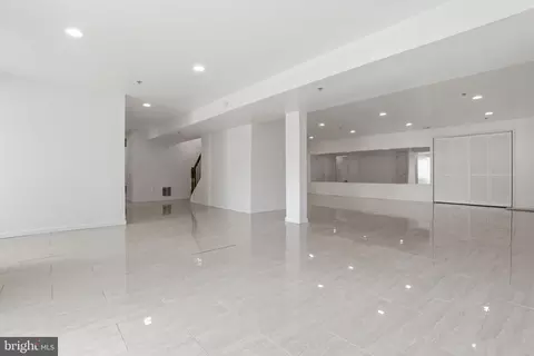 Living - 10105 Elgin Cir, Bowie, MD 20721 photo 9 of 10